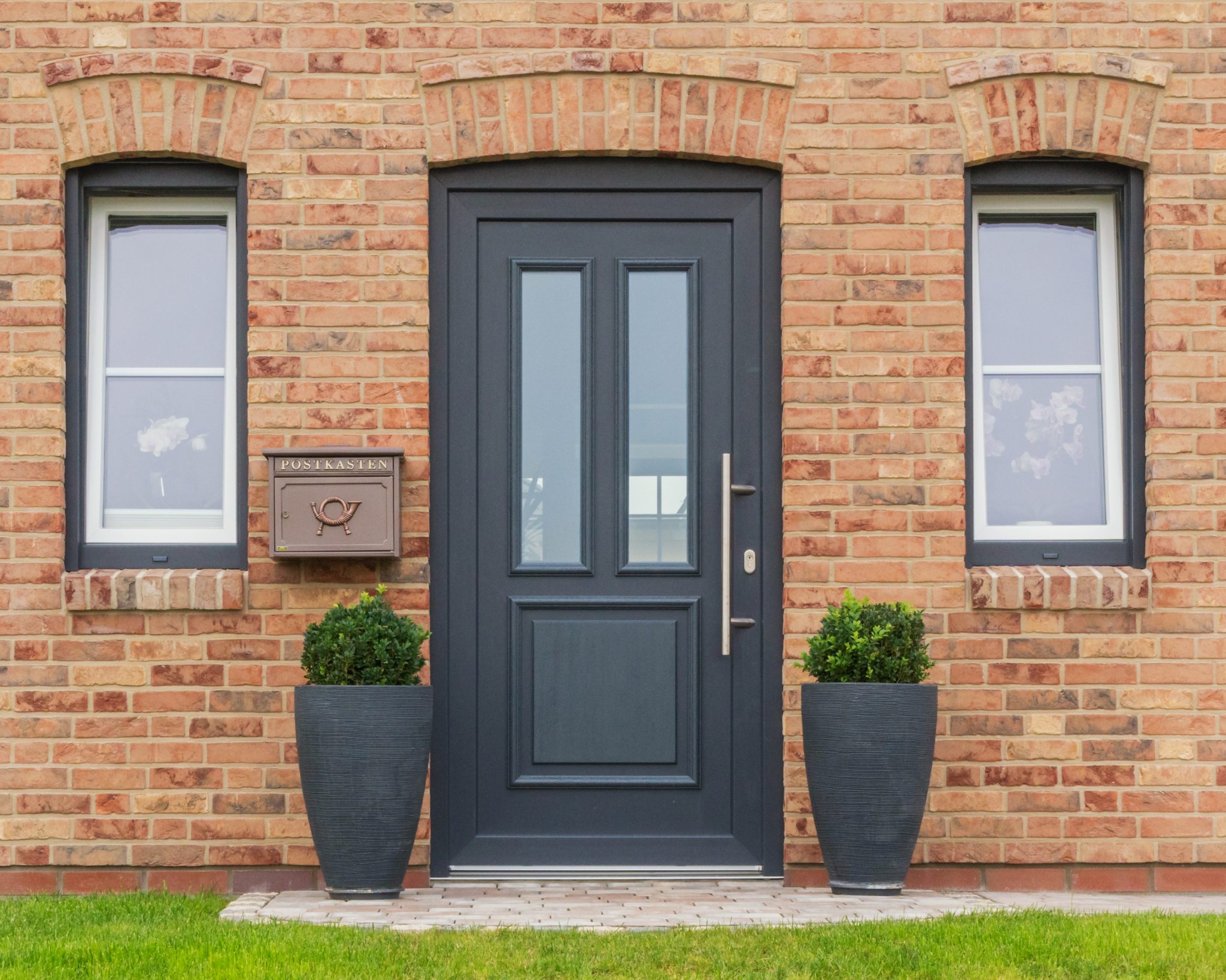 How to Choose the Right Door for Your Home